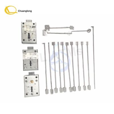 Инструмент для взлома замка Грандмастер Кави сочетает в себе отмычку с 8-10 зубьями и линейку с двойной шкалой для упрощенной работы