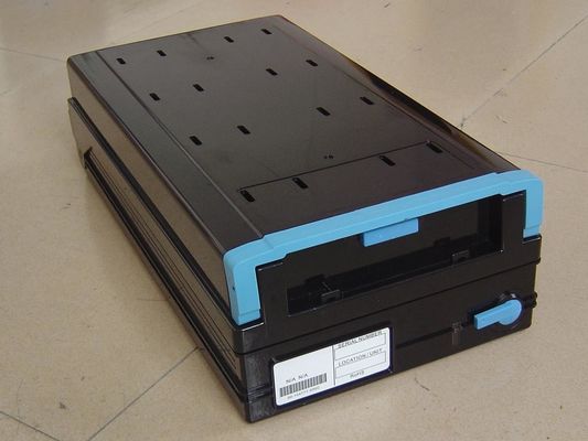 Хорошая цена Части ATM кассеты 1,5 наличных денег Diebold Opteva 00103332000C онлайн